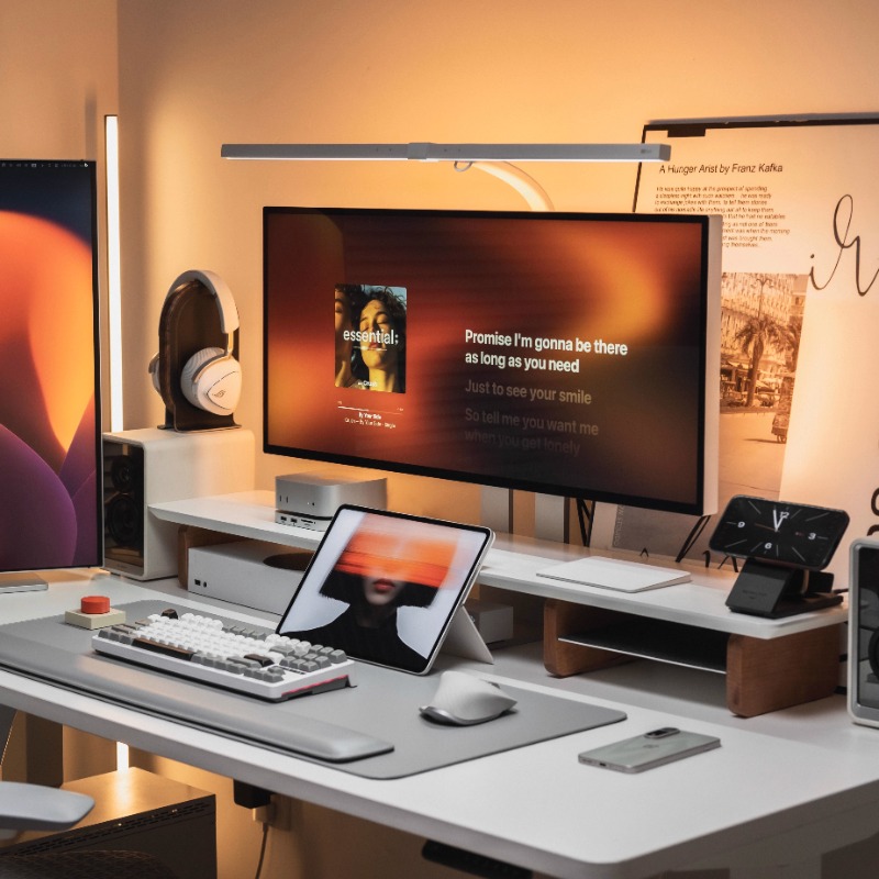 Современная подставка для мони – обзор и цена Desk Setup Monitor And Laptop